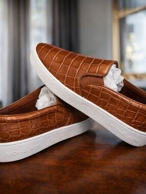 Michael Kors Loafers & Slip-Ons for Men on Sale up to 90  display picture 3